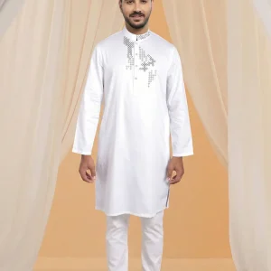 Men’s Reegular Fit Panjabi With A Stylish Yoke